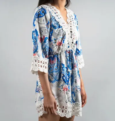 بلوزة دانتيل عصرية صيفية