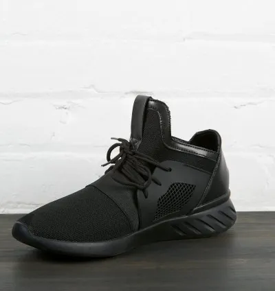 حذاء رياضي للرجال